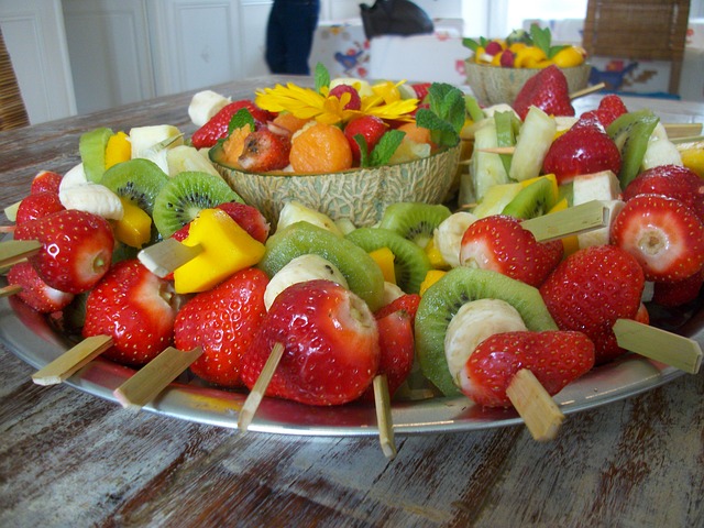 15 Delicious and Healthy Kids Party Food - Fruits and Vegetable Skewers