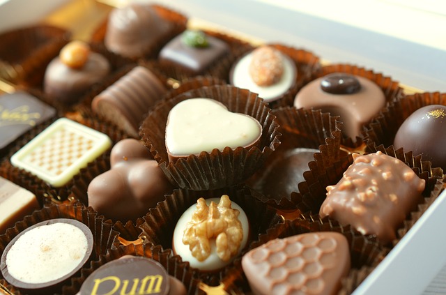 9 Amazing Candy Buffet Themes - Chcolatey Buffet